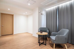 Brown Dot Hotel  Hongseong Naepo