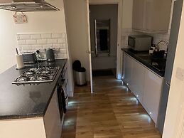 Seaside Cottage Escape in Paignton - Sleeps 4