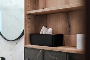 No. 28 Rooms & Apartments