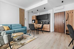 No. 28 Rooms & Apartments