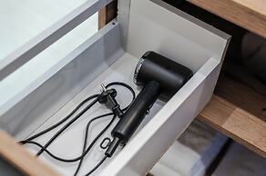 No. 28 Rooms & Apartments