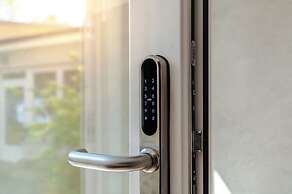 No. 28 Rooms & Apartments