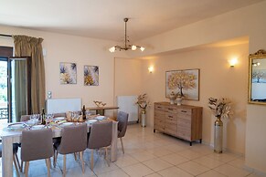 Amalia Villa with Private Pool