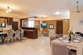 Amalia Villa with Private Pool