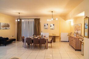 Amalia Villa with Private Pool