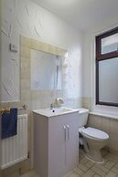 Royal Oakwell Hotel