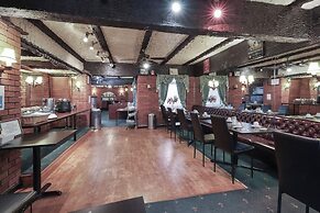 Royal Oakwell Hotel