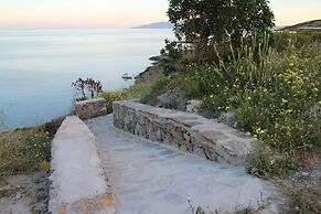Iliada Suites Simousi Kythnos