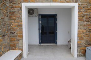 Iliada Suites Simousi Kythnos