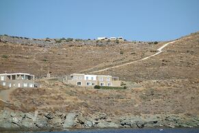 Iliada Suites Simousi Kythnos