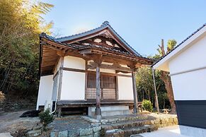 Temple Hotel Kokushoji