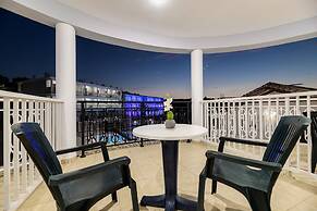 Christina Apartments