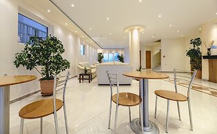 Christina Apartments