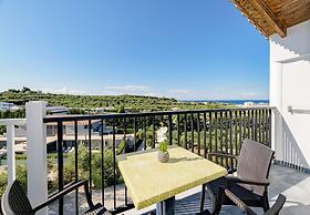 Christina Apartments