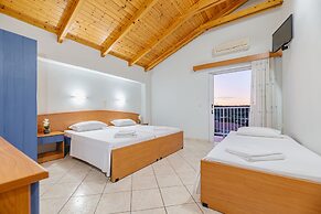 Christina Apartments