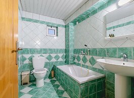 Christina Apartments