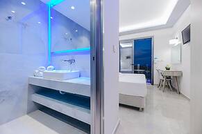 Christina Apartments