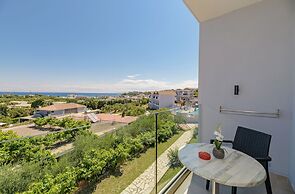 Christina Apartments