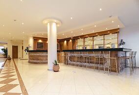 Christina Apartments