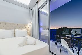 Christina Apartments