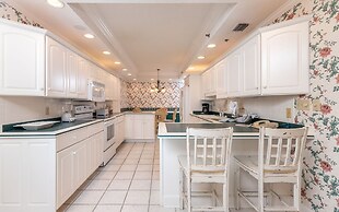 Phoenix East 1401 3 Bedroom Condo