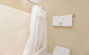 Phoenix East 1401 3 Bedroom Condo