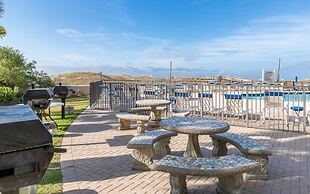 Phoenix East 2 2014 2 Bedroom Condo