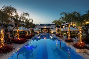 Luxury Garden Suites