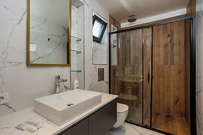 Luxury Garden Suites