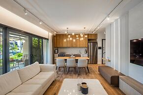 Luxury Garden Suites