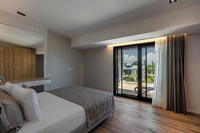 Luxury Garden Suites