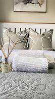 The Comfy Private Place - 2296