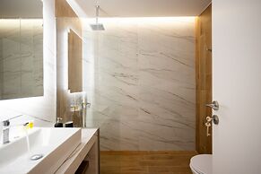 Exclusive 3-bedroom Haven in Kolonaki Center