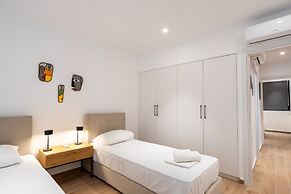 Exclusive 3-bedroom Haven in Kolonaki Center