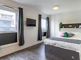 Student Only Crescent Place