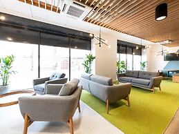 Student Only Crescent Place