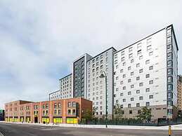 Student Only Crescent Place