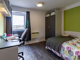 Student Only Crescent Place