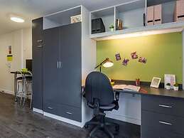 Student Only Crescent Place