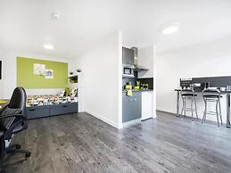 Student Only Crescent Place