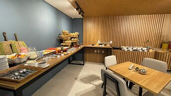 JARDINS ALMARE APART HOTEL