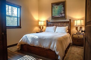 Black Prong Resort