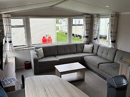 Cedar Lake Apartment Retreat