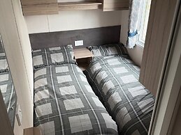 Cedar Lake Apartment Retreat