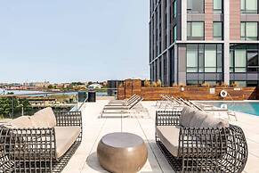 Luxury Apartments by Hyatus at Eddy