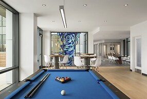 Luxury Apartments by Hyatus at Eddy