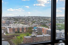 Luxury Apartments by Hyatus at Eddy