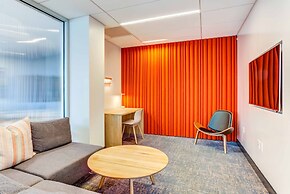 Luxury Apartments by Hyatus at Eddy