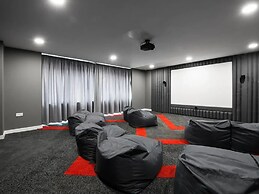 Student Only Austen House