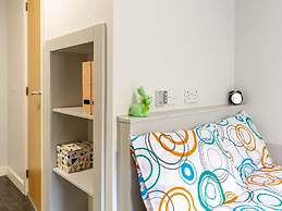 Student Only Austen House